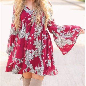 Beautiful Wine Colored Dress (Medium)